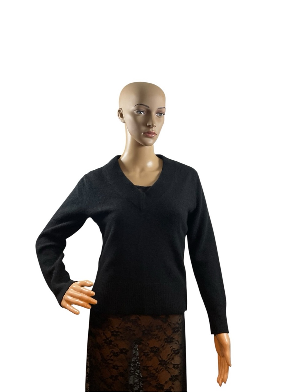 Donna Karan Black V-Neck Pullover Sweater